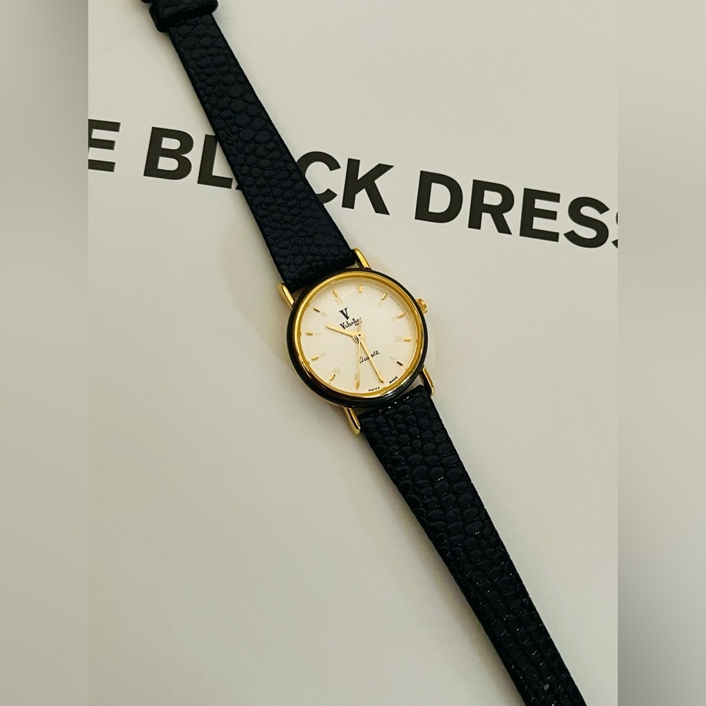 Vintage 1980’s VALENTINO Elegant Women's Watch leather